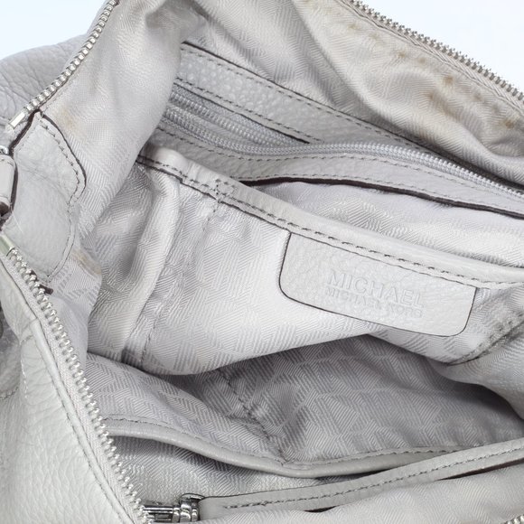 Michael Kors Chandler Large Convertible Leather Shoulder Bag in Pearl Gray - Picture 7 of 9